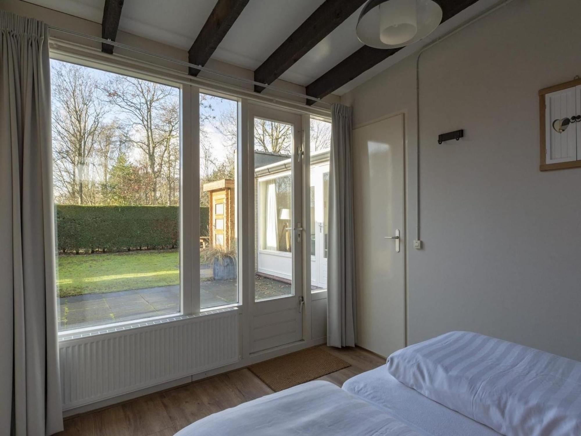 Contemporary Bungalow With Garden Sint Maartensvlotbrug Zewnętrze zdjęcie