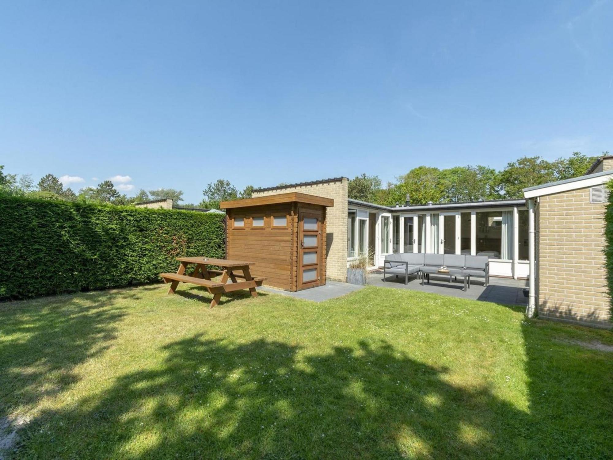 Contemporary Bungalow With Garden Sint Maartensvlotbrug Zewnętrze zdjęcie